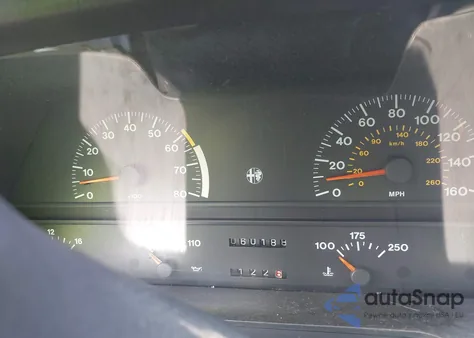 1991 Alfa Romeo 164 L from USA, damaged, VIN ZAREA43L4M6183217